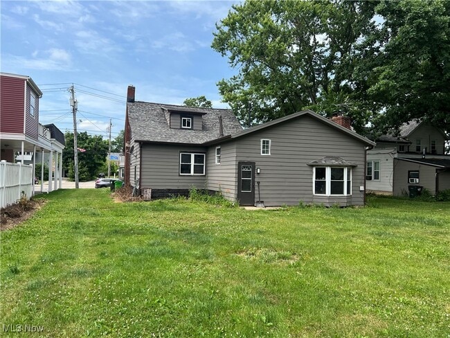 214 Front St in Berea, OH - Building Photo - Building Photo