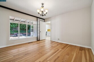 818 Solana Dr in Lafayette, CA - Foto de edificio - Building Photo