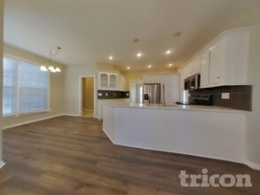 413 Highcliffe Dr in Lee's Summit, MO - Building Photo - Building Photo