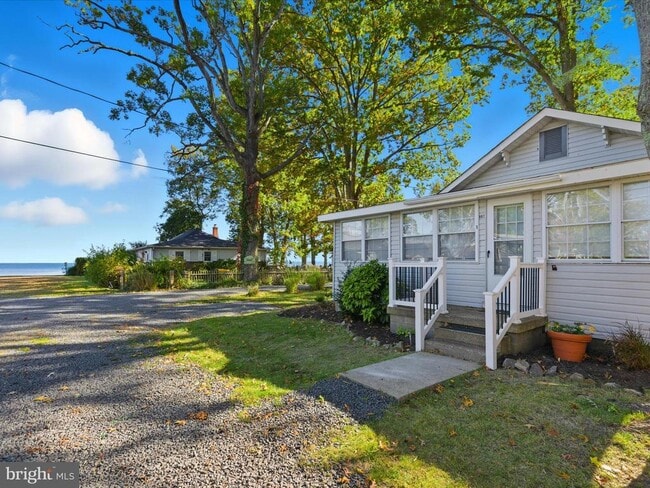 property at 807 Beach Ave