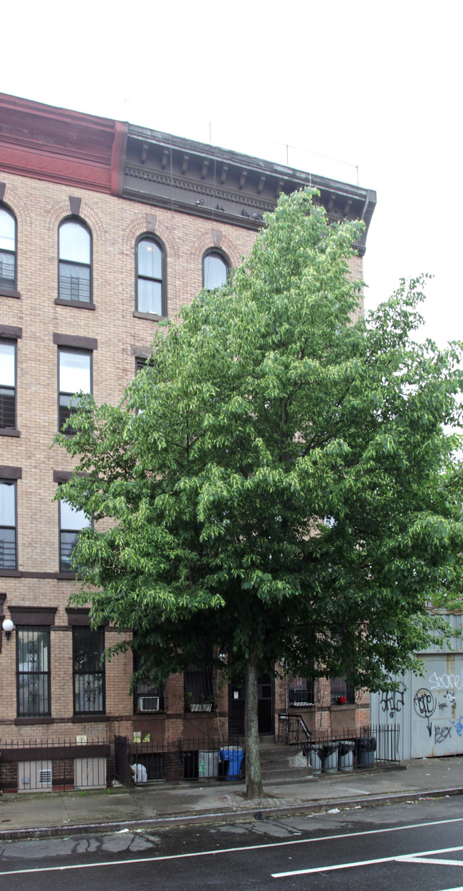 720 Bergen St in Brooklyn, NY - Building Photo - Building Photo