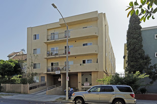 310 S New Hampshire Ave in Los Angeles, CA - Building Photo