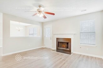 2871 Two Lakes Cir in Atlanta, GA - Foto de edificio - Building Photo