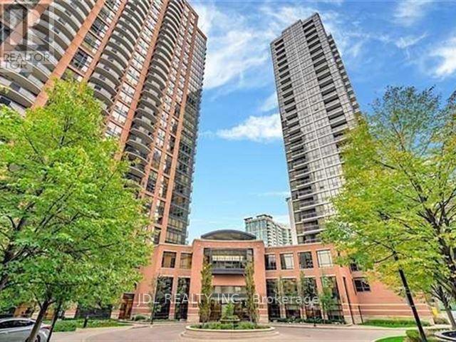 23-2423 Sheppard Ave E in Toronto, ON - Building Photo