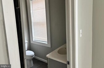 2263 N Van Pelt St in Philadelphia, PA - Building Photo - Building Photo