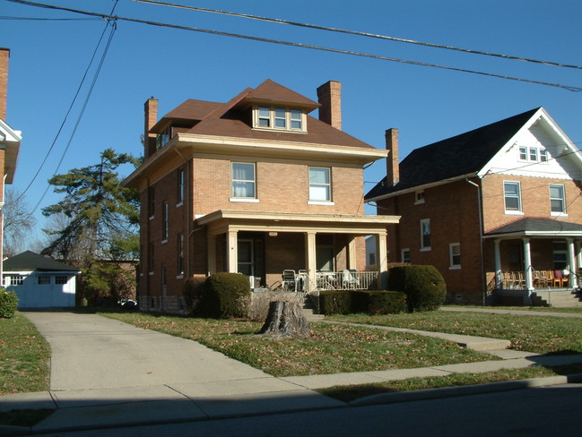 2036 Mills Ave in Norwood, OH - Building Photo - Building Photo