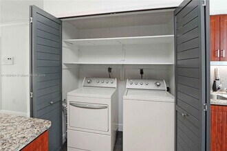 12340 SW 20th Terrace in Miami, FL - Building Photo - Building Photo