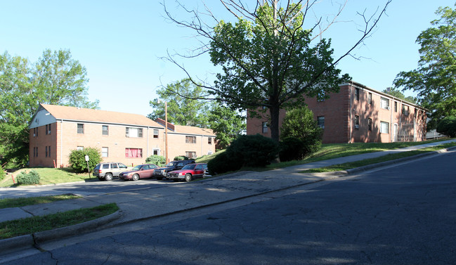 Lincoln Apartments in Durham, NC - Building Photo - Building Photo