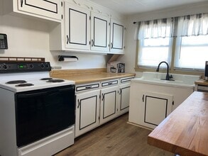 11 Finley St in Pelzer, SC - Building Photo - Building Photo