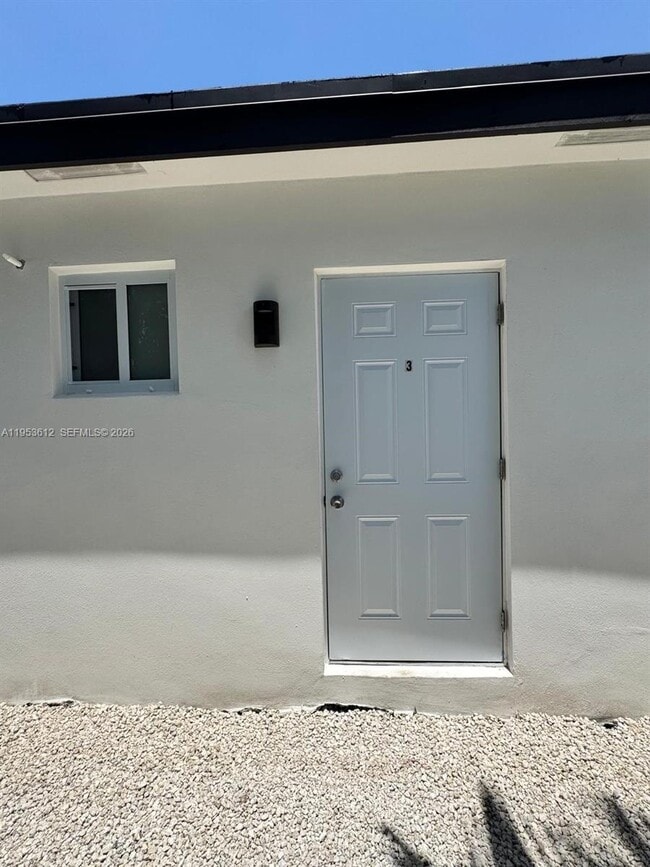 11000 SW 47th Terrace in Miami, FL - Building Photo - Building Photo