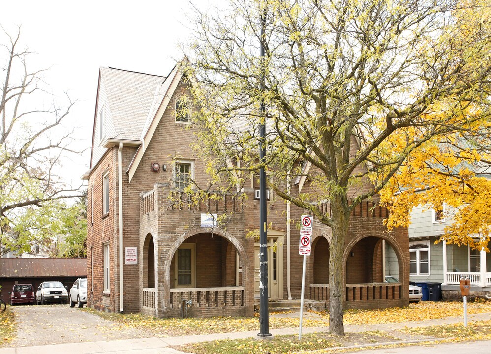 414 Division in Ann Arbor, MI - Foto de edificio