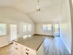 408 W Eden St in Kill Devil Hills, NC - Building Photo - Building Photo