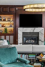 2877 Paradise Rd in Las Vegas, NV - Building Photo - Building Photo