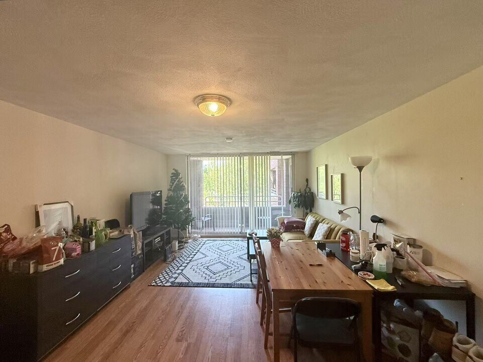 50 Watertown St, Unit 308 in Watertown, MA - Building Photo