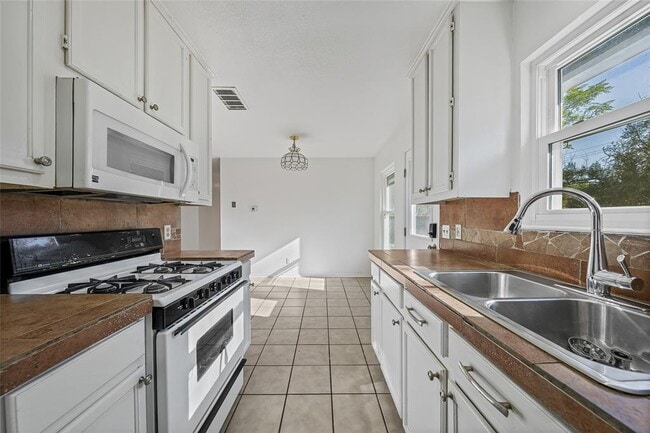 3007 Steck Ave in Austin, TX - Building Photo - Building Photo