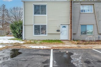 1220 Green Cedar Ln, Unit 1119 in Virginia Beach, VA - Building Photo - Building Photo