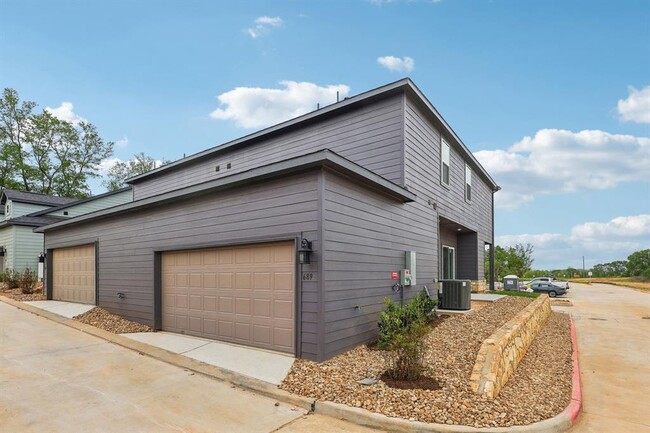 property at 673 Canvas Ave