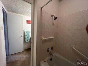 1100 Erie Ave in Evansville, IN - Building Photo - Building Photo
