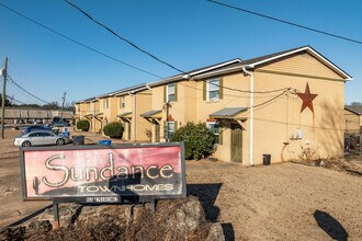 Sundance Townhomes in Jonesboro, AR - Building Photo - Building Photo