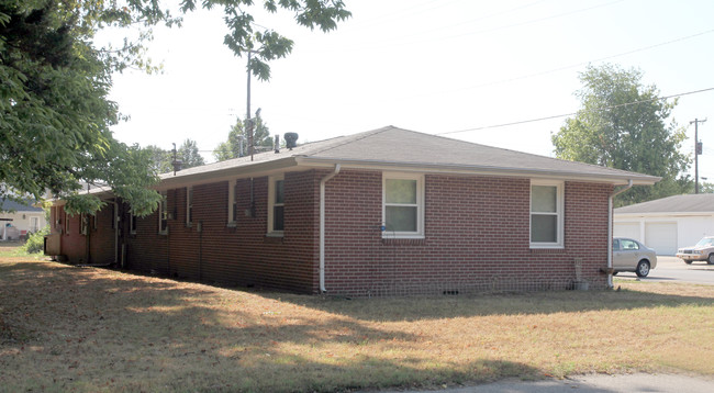 150-190 W Randolph St in Martinsville, IN - Building Photo - Building Photo