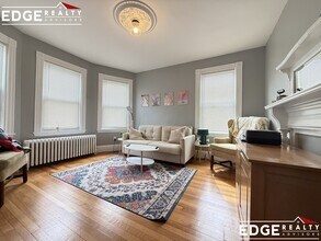 203 High St, Unit 1 in Brookline, MA - Building Photo - Building Photo