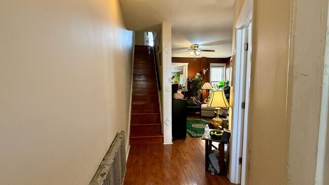 1804 Titan St in Philadelphia, PA - Foto de edificio - Building Photo