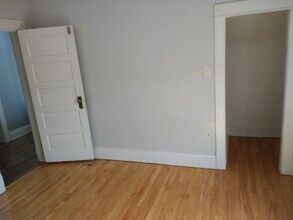 320 Platt St, Unit 320.5 platt in Eau Claire, WI - Foto de edificio - Building Photo