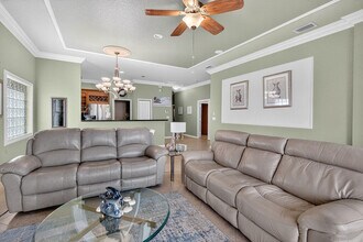 212 Berenger Walk in Royal Palm Beach, FL - Building Photo - Building Photo