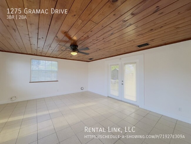 1275 Gramac Dr in North Fort Myers, FL - Building Photo - Building Photo