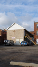 128 N Chestnut St in Ravenna, OH - Building Photo - Building Photo