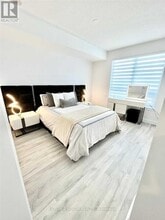 7900 Bathurst St in Vaughan, ON - Building Photo - Building Photo