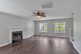 438 Green Park Ln in Goose Creek, SC - Building Photo - Building Photo