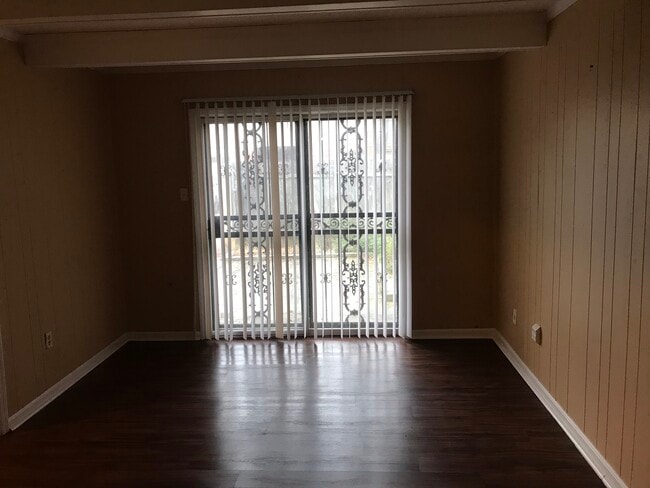 property at 3655 Haughton Ln