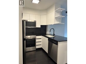 1189 Howe St in Vancouver, BC - Building Photo - Building Photo