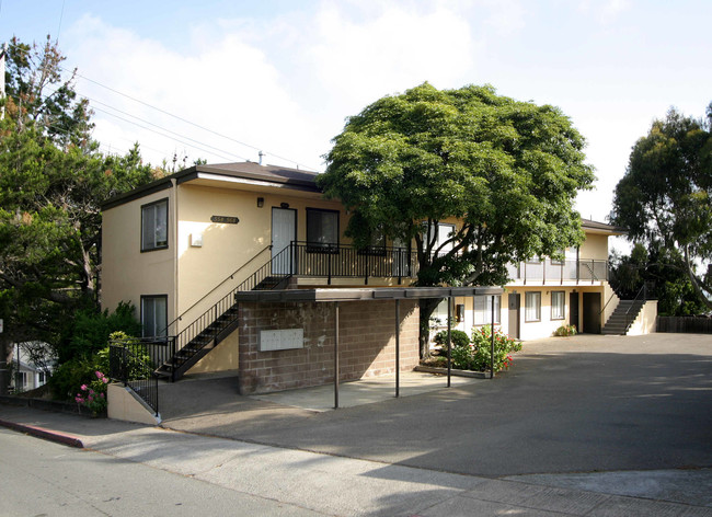 554-568 W Richmond Ave in Richmond, CA - Building Photo - Building Photo