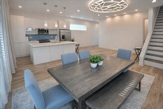 4413 Santorini Ln in Houston, TX - Building Photo - Building Photo