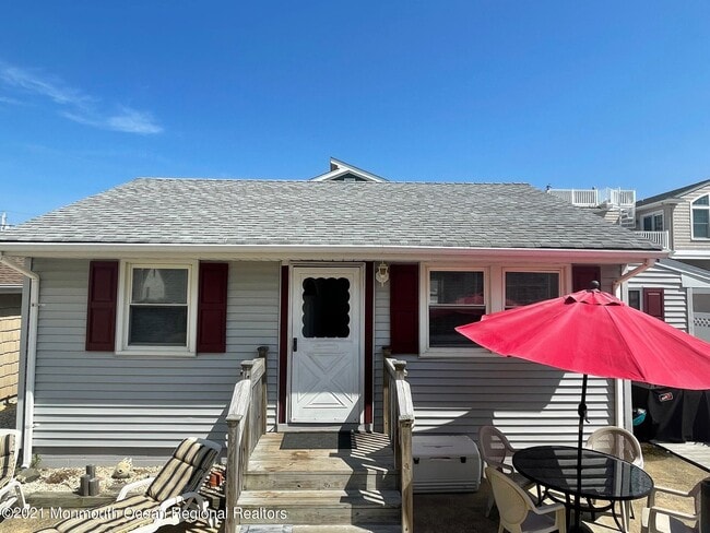 property at 15 Elizabeth Ave