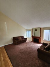 8580 Lynx Rd in San Diego, CA - Building Photo - Building Photo