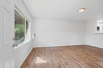 2065 15th Ave in Sacramento, CA - Building Photo - Building Photo