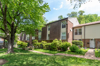 2201 Strahle St in Philadelphia, PA - Foto de edificio - Building Photo