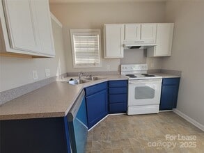 7844 Paper Birch Dr in Charlotte, NC - Building Photo - Building Photo