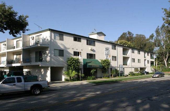 Westwood Apartments in Los Angeles, CA - Building Photo - Building Photo