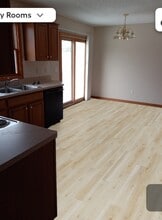 9450 Lapp Rd in Clarence Center, NY - Foto de edificio - Building Photo