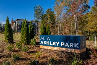 The Ashley in Newnan, GA - Foto de edificio - Building Photo