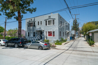 415 W Pine St in Santa Ana, CA - Foto de edificio - Building Photo