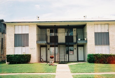 Tudor Lane Fourplexes in Irving, TX - Building Photo - Building Photo