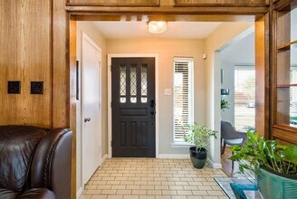 2522 Crestedge Dr in Garland, TX - Building Photo - Building Photo