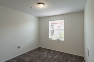 Harbor Grove Apartments in Garden Grove, CA - Building Photo - Interior Photo