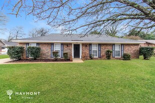 3928 Croydon Rd in Montgomery, AL - Building Photo