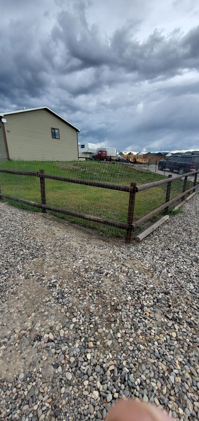 property at 701 N 9th St